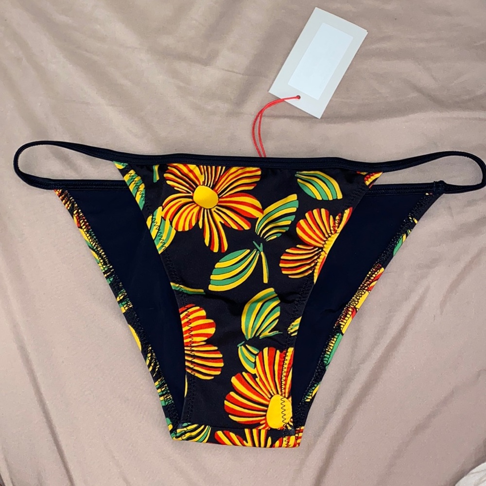 COPY - Solid and Striped; The Bianca Bottom